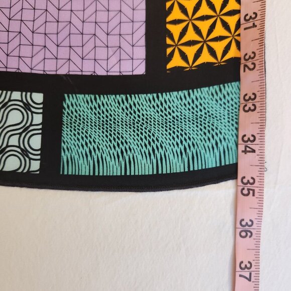 Vintage Escada Multi-Color Patchwork Quilt Black Background Silk Scarf Luxury - Picture 11 of 13